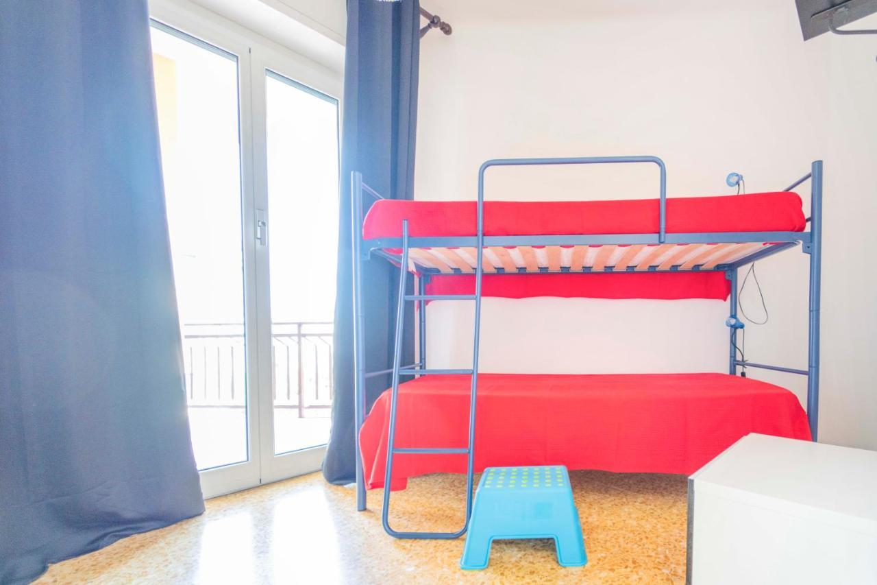 193 - Casa Via Della Chiusa - Centralissimo E Vicino Alla Baia Del Silenzio, Spiaggia E Mare 150M - Parcheggio Gratis Incluso E Aria Condizionata 세스트리레반떼 외부 사진