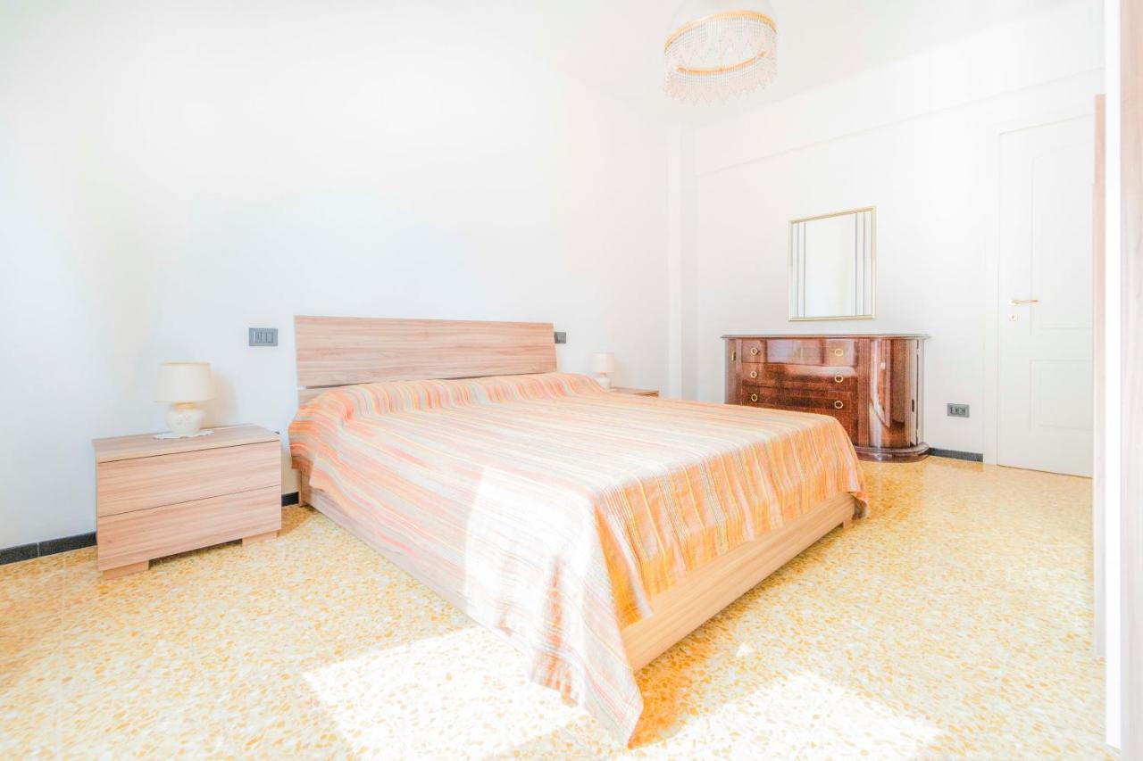 193 - Casa Via Della Chiusa - Centralissimo E Vicino Alla Baia Del Silenzio, Spiaggia E Mare 150M - Parcheggio Gratis Incluso E Aria Condizionata 세스트리레반떼 외부 사진